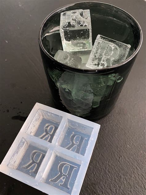 custom ice cubes near me.